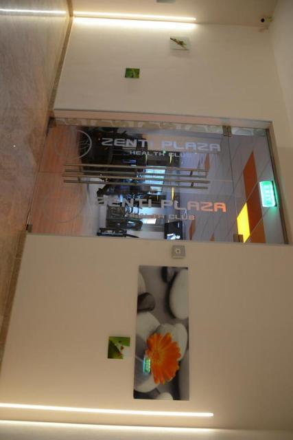 Zenti Plaza Hotel Drobeta Turnu Severin Exterior foto